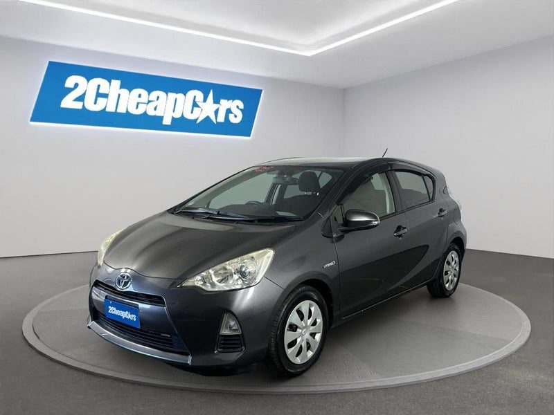 2013 Toyota Aqua S, main photo