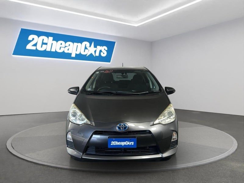 2013 Toyota Aqua S, photo 2