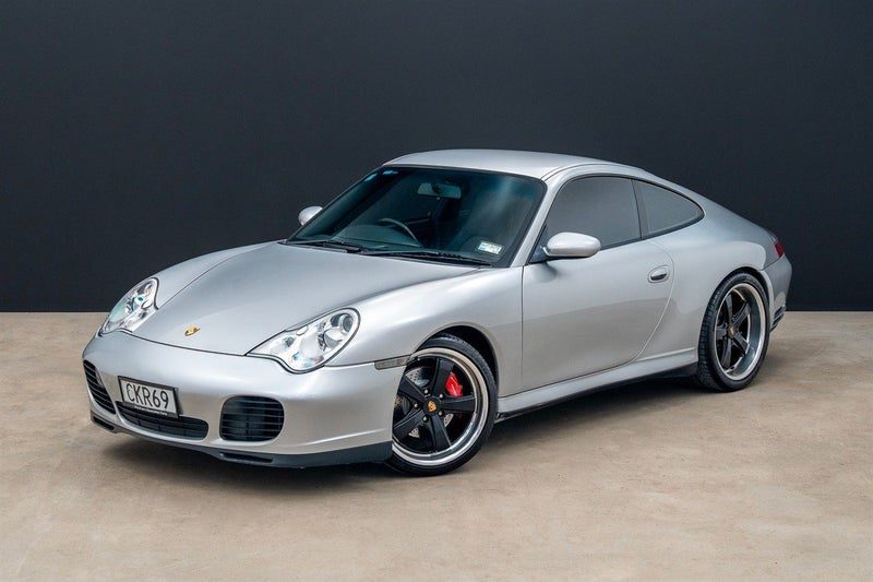 2002 Porsche 911 Carrera 4S Coupe (996)