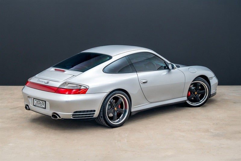 2002 Porsche 911 Carrera 4S Coupe (996), photo 2