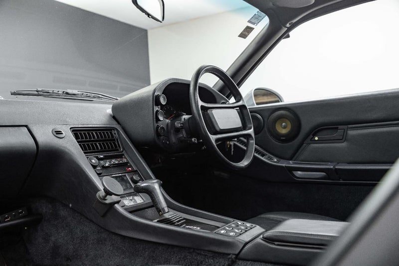 1992 Porsche 928 GTS, photo 3