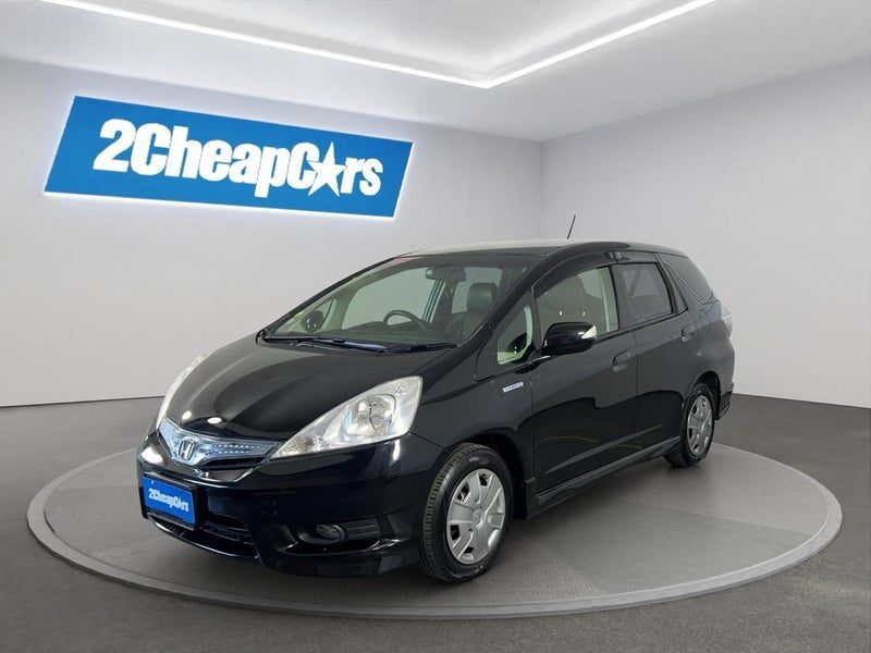 2013 Honda Fit SHUTTLE HYBRID, main photo