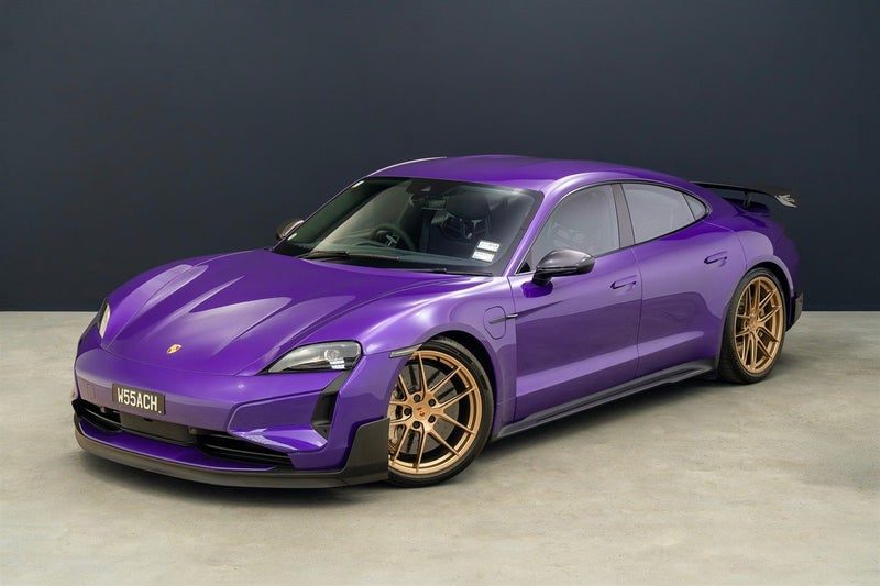 2025 Porsche Taycan TURBO GT