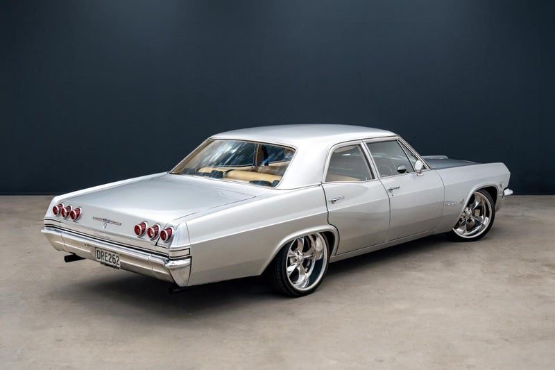 1965 Chevrolet Impala, photo 2
