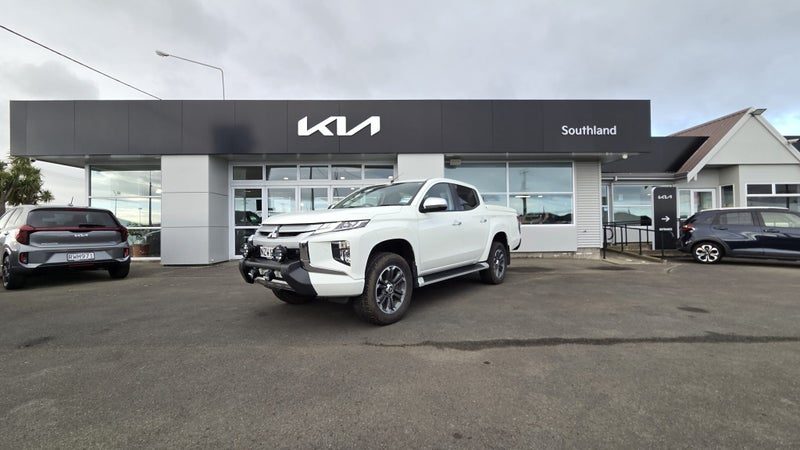 2022 Mitsubishi Triton DC GLXR 6AT 2.4D/4WD