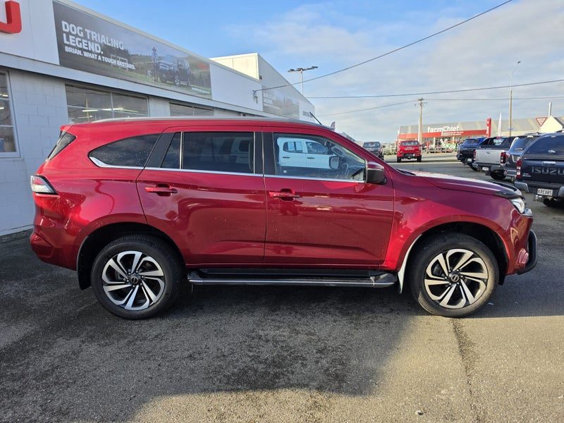 2022 Isuzu MU-X 4WD AUTO 3.0D/4WD, photo 3