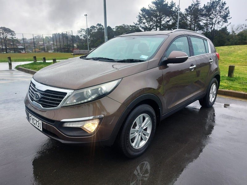 2011 Kia Sportage 2.0 Petrol (NZ), photo 3