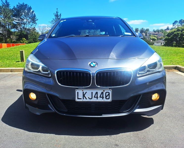2015 BMW 218i M-Sport Hatch, photo 2