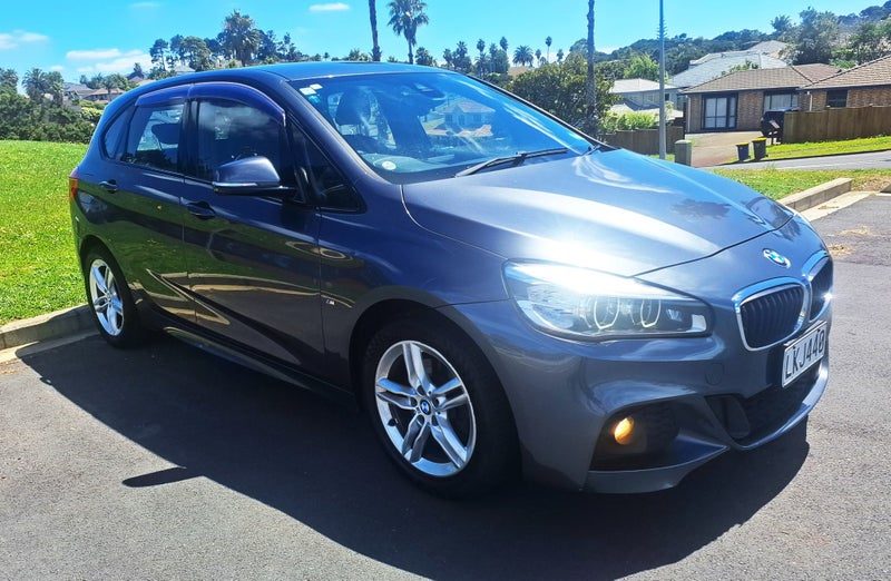 2015 BMW 218i M-Sport Hatch, photo 3