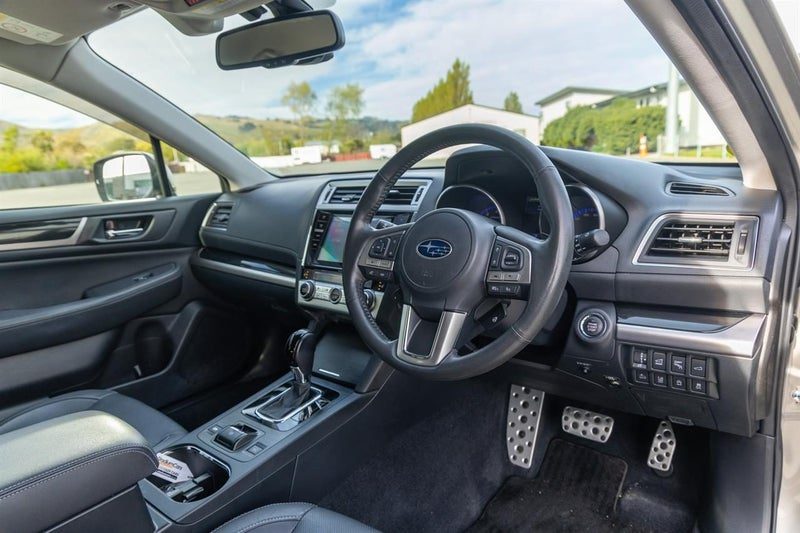2016 Subaru Outback Limited 4WD, photo 2