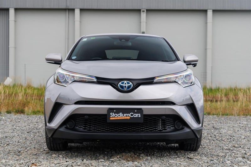 2017 Toyota C-HR (CHR) Hybrid S, photo 3