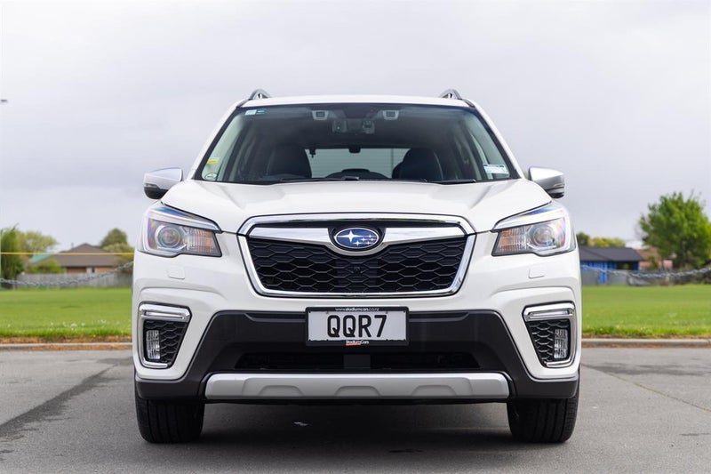 2019 Subaru Forester Premium Hybrid AWD, photo 3