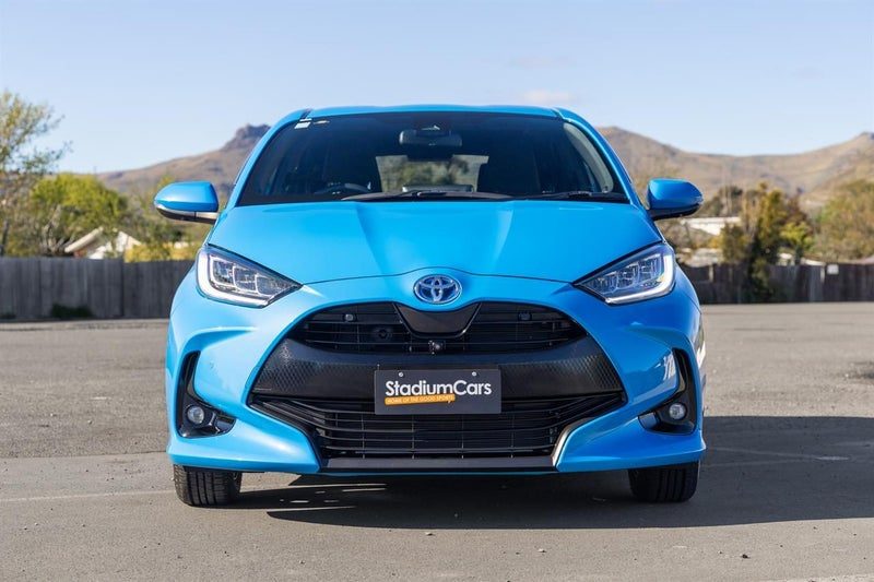 2021 Toyota Yaris Hybrid Z, photo 3