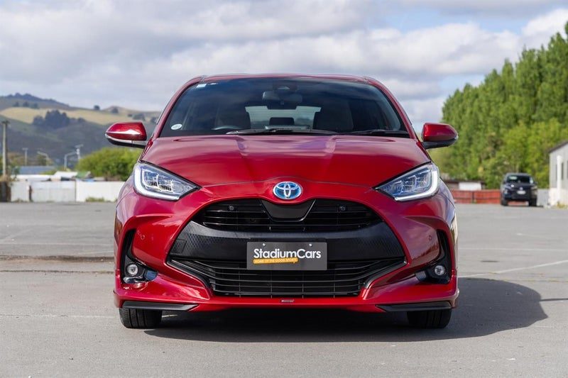 2020 Toyota Yaris Hybrid Z, photo 3
