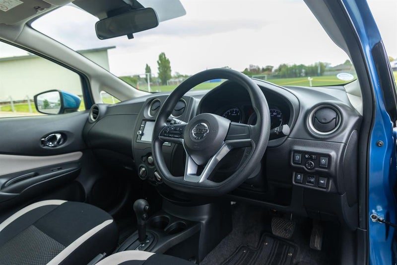 2017 Nissan Note X, photo 2