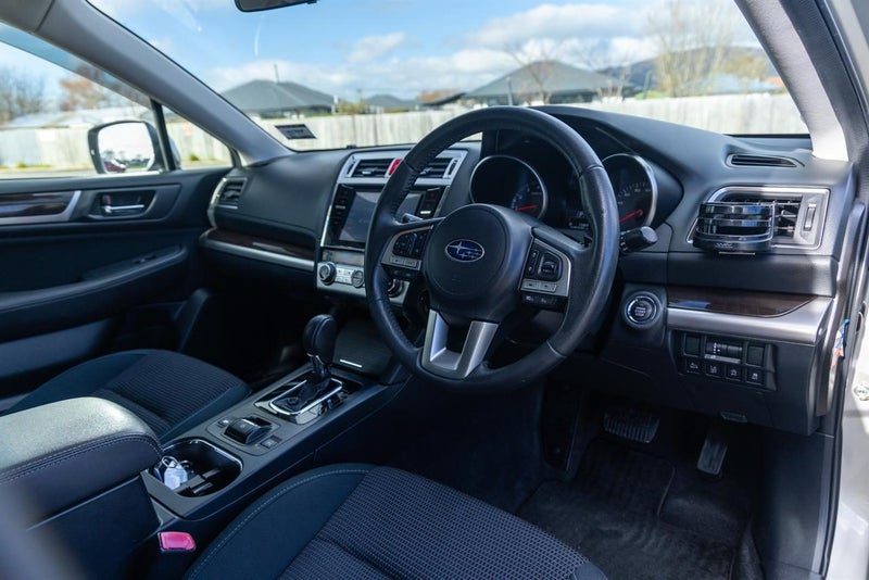 2015 Subaru Outback AWD, photo 2