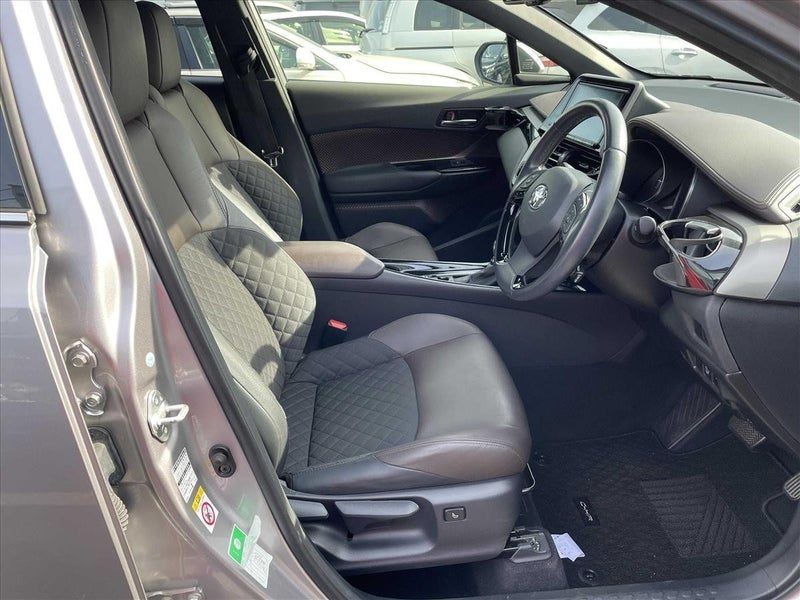2018 Toyota C-HR (CHR) Hybrid G LED Edition, photo 2