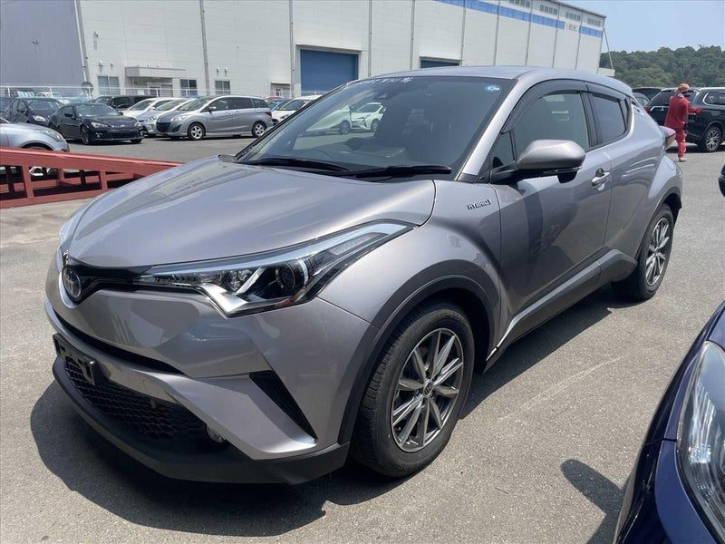 2017 Toyota C-HR (CHR) Hybrid S, photo 2