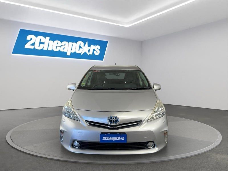 2012 Toyota Prius Alpha 7 Seater, photo 2