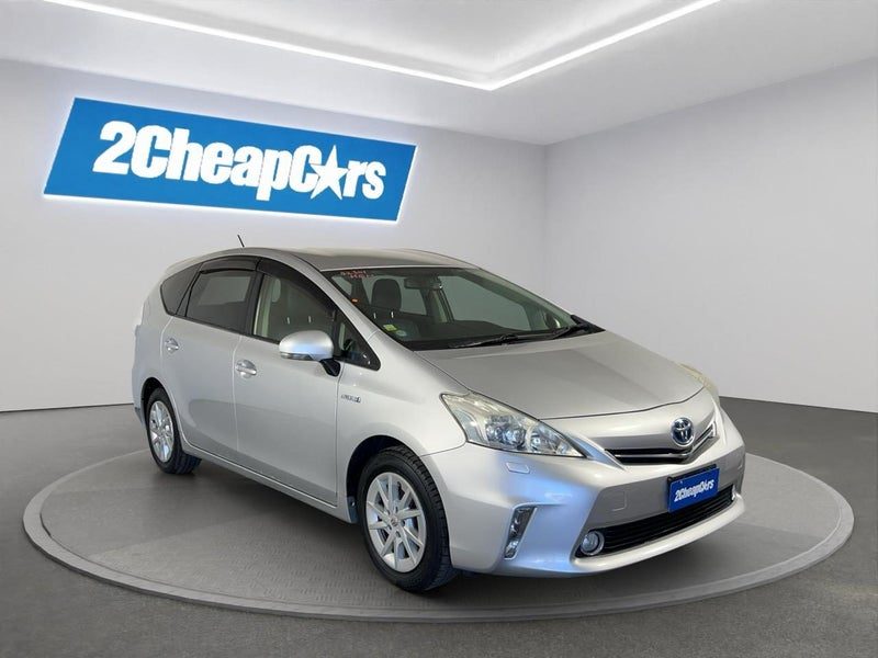 2012 Toyota Prius Alpha 7 Seater, photo 3