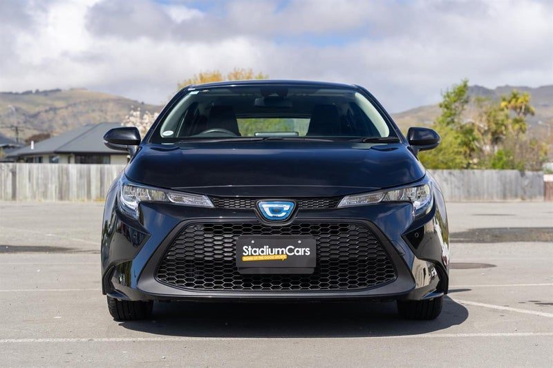 2021 Toyota Corolla Touring Hybrid GX, photo 3