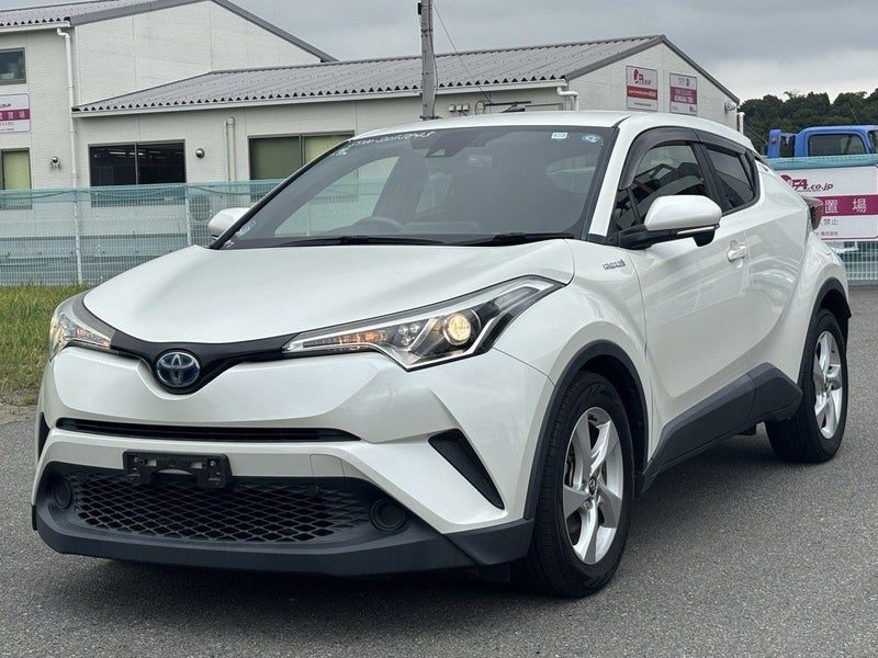 2017 Toyota C-HR (CHR) Hybrid S, photo 2