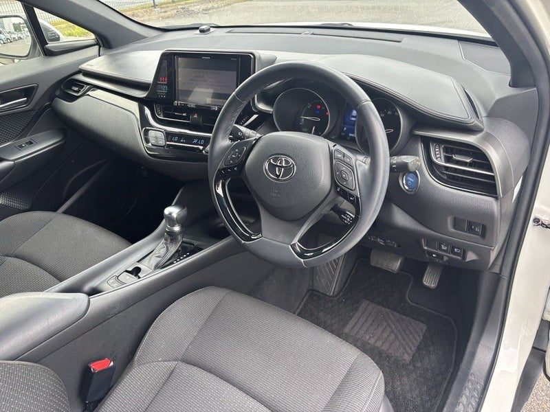 2017 Toyota C-HR (CHR) Hybrid S, photo 3
