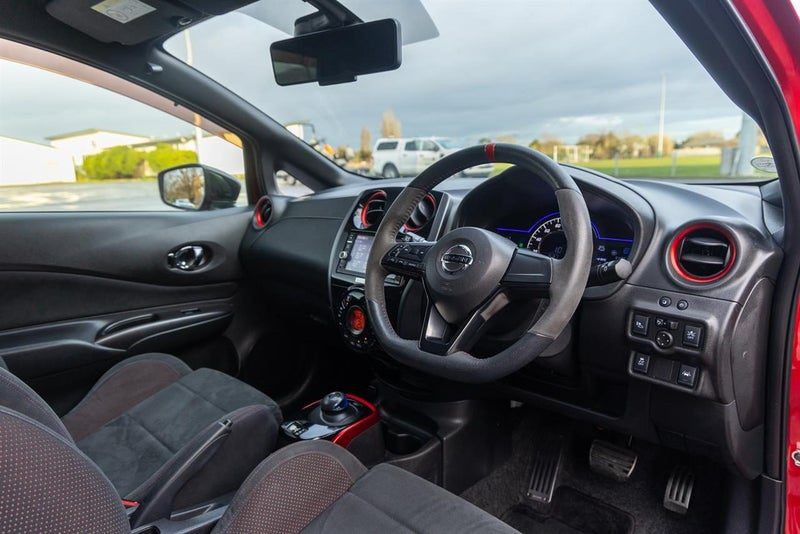2018 Nissan Note e-Power Nismo, photo 2