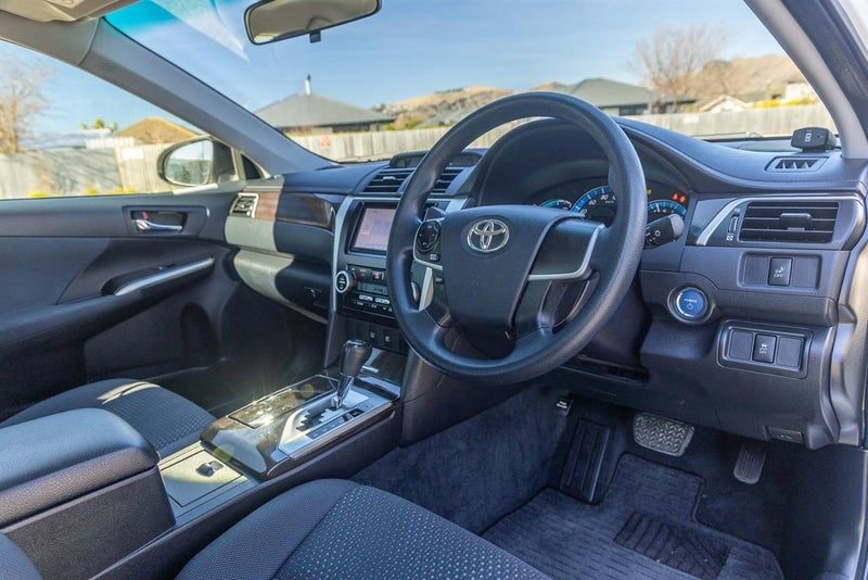 2013 Toyota Camry Hybrid, photo 2