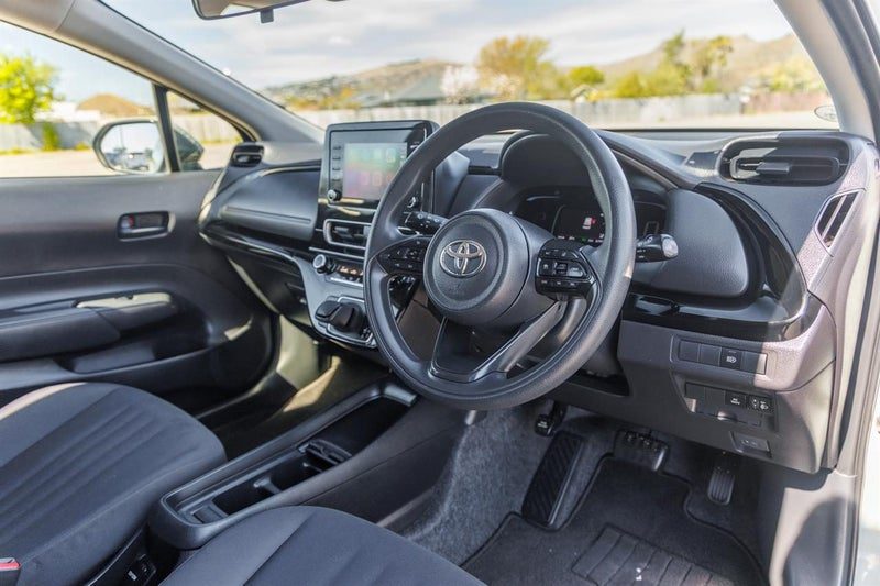 2022 Toyota Aqua X, photo 2