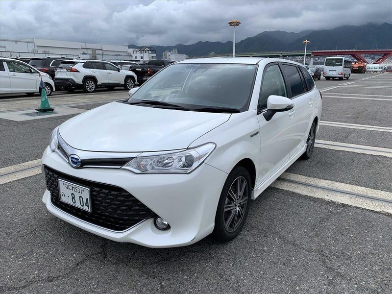 2015 Toyota Corolla Fielder Hybrid G Aero Tourer, photo 3