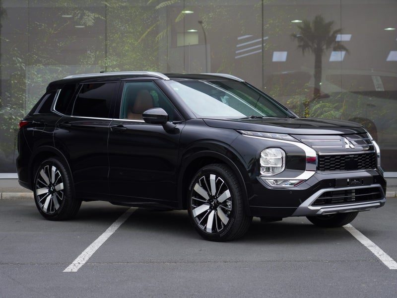 2026 Mitsubishi Outlander Exceed 7 Seater