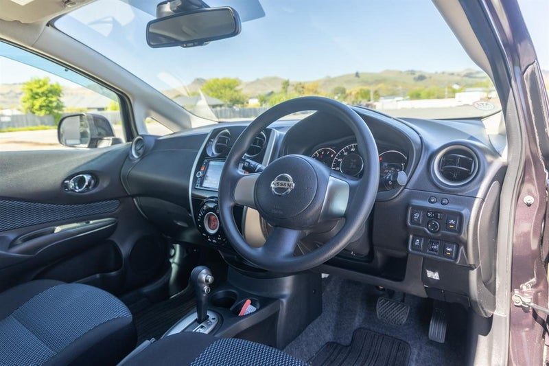 2014 Nissan Note X Emergency brake package, photo 2
