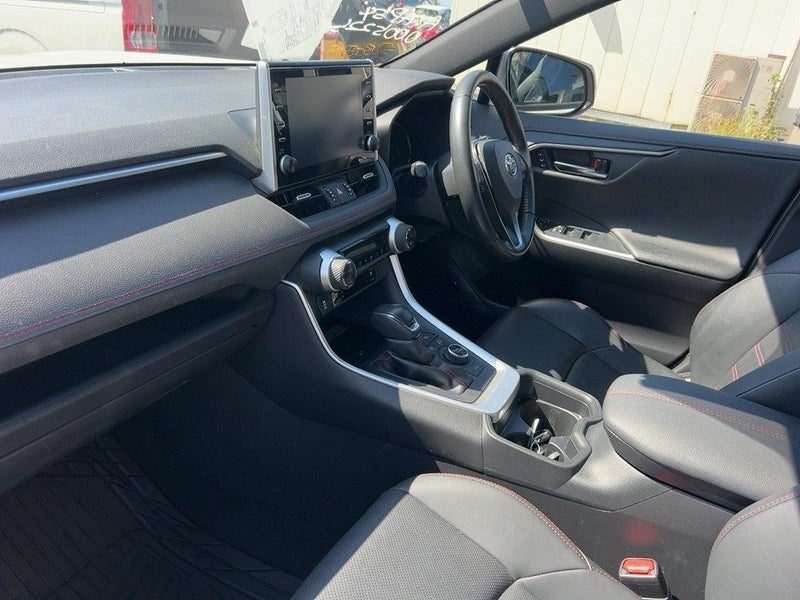 2021 Toyota RAV4 GZ PlugIn Hybrid 4WD, photo 3
