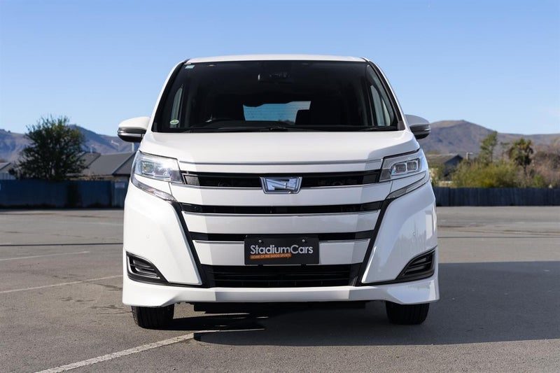 2020 Toyota Noah HYBRID X, photo 3