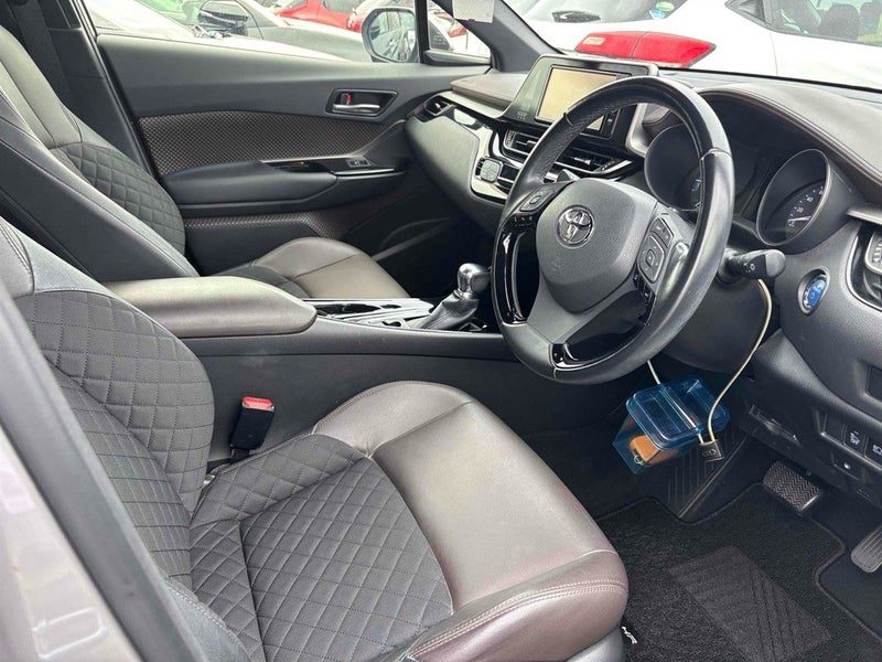 2017 Toyota C-HR (CHR) Hybrid G, photo 3