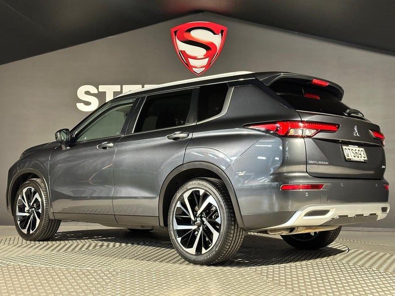 2024 Mitsubishi Outlander XLS, photo 3
