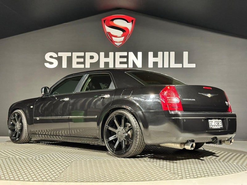2011 Chrysler 300C 5.7 V8, photo 3