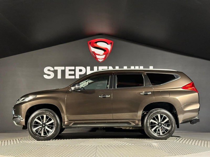 2016 Mitsubishi Pajero Sport VRX 4WD, photo 2
