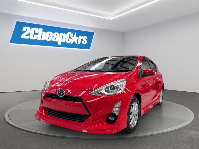 2015 Toyota Aqua Facelift Model S, main photo