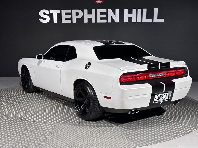 2014 Dodge Challenger R/T Plus, photo 3