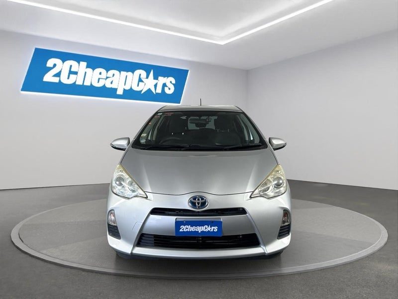 2013 Toyota Aqua S, photo 2