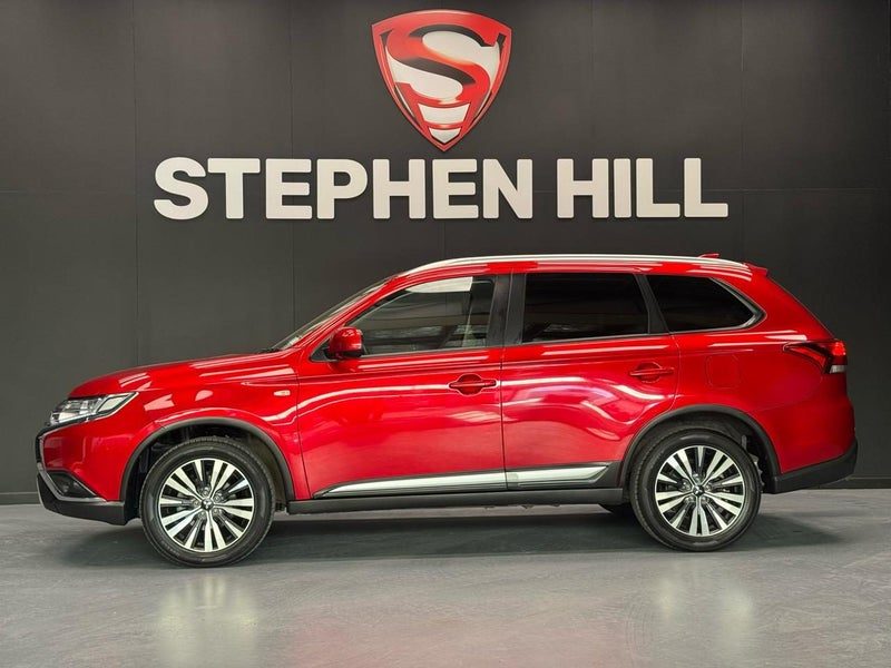 2022 Mitsubishi Outlander LS 4WD 7 Seater, photo 2