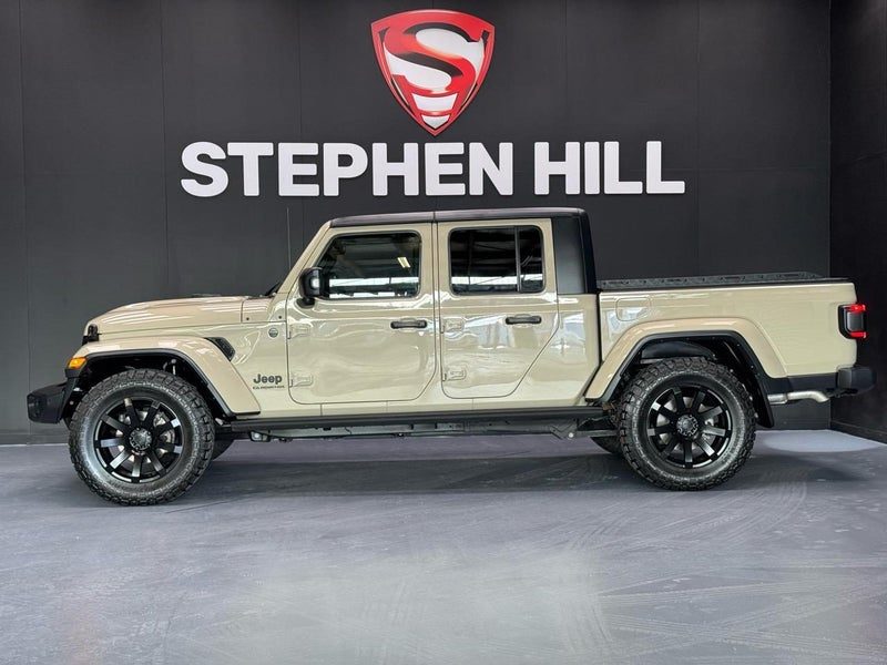 2023 Jeep Gladiator Night Eagle, photo 2