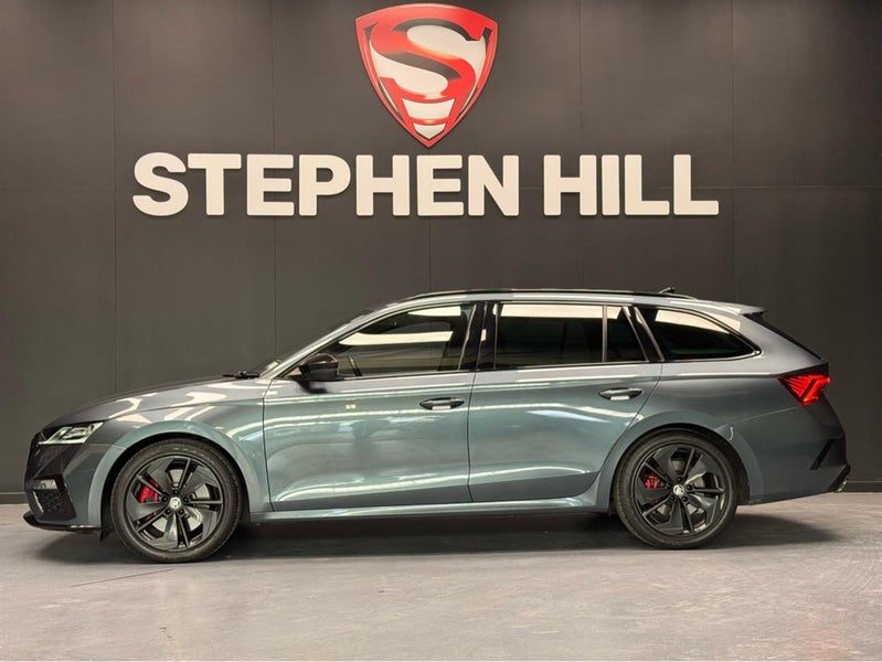 2021 Skoda Octavia RS Wagon, photo 2