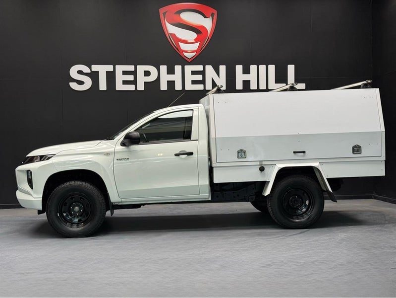 2019 Mitsubishi Triton GLX S/Cab Boxbody, photo 2