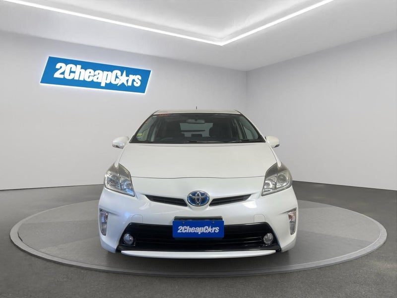 2015 Toyota Prius S, photo 2