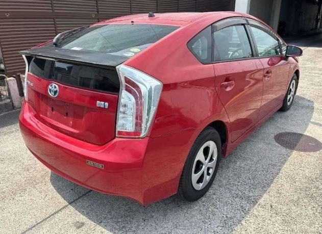2013 Toyota Prius S -Grade, photo 3