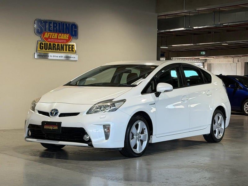 2014 Toyota Prius S Touring, photo 3