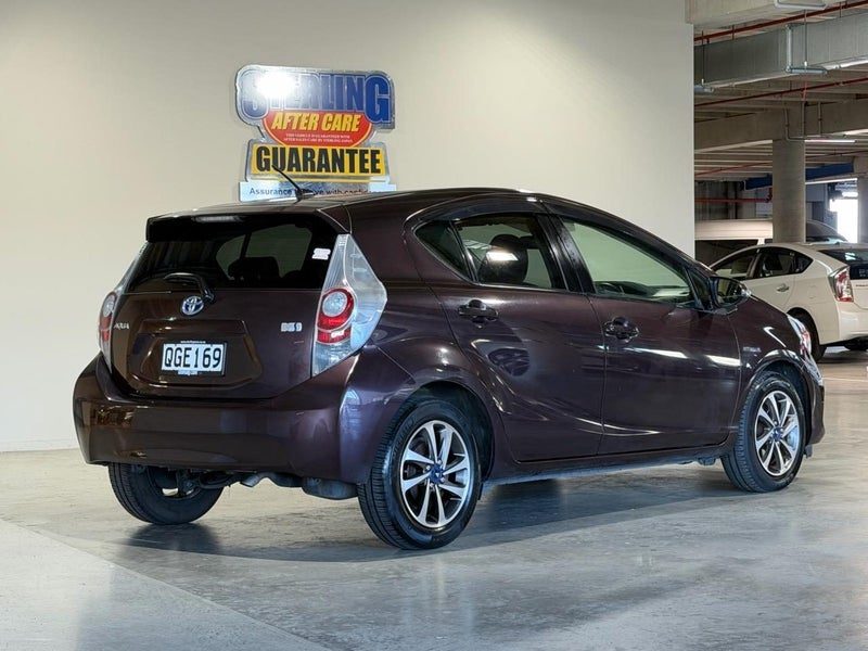 2014 Toyota Aqua, photo 3